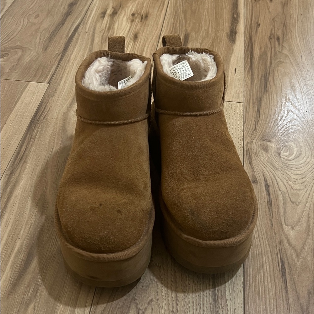 UGG Brown Suede Ankle Boots with Fur Lining